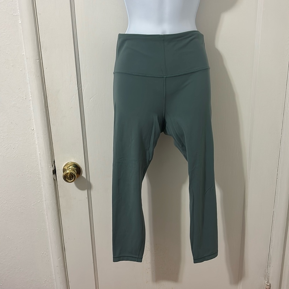Athleta Ultra High Rise Elation 7/8 Tight